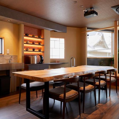 古今 天下茶屋 With A Private Parking Lot And A Half Open-Air Bath And Direct To Kix Villa Osaka Exteriör bild