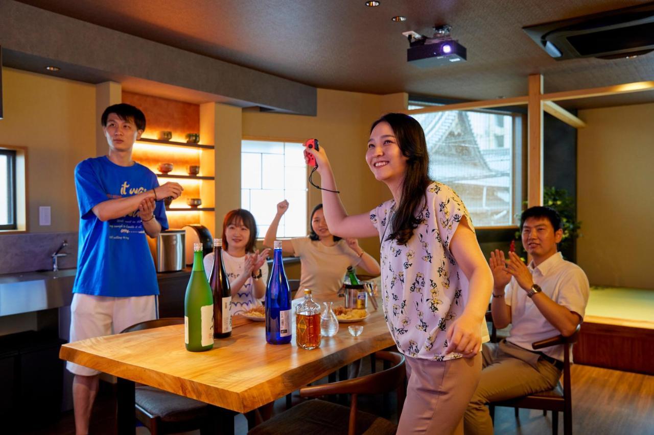 古今 天下茶屋 With A Private Parking Lot And A Half Open-Air Bath And Direct To Kix Villa Osaka Exteriör bild